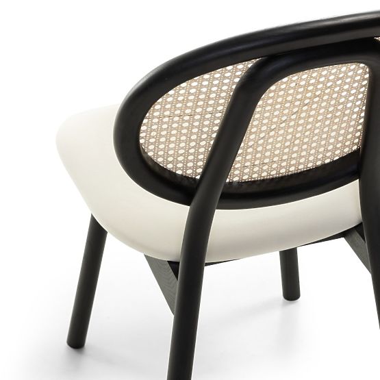 Chaise en bois Monet avec cannage viennois, rotin, velours, noir/écru