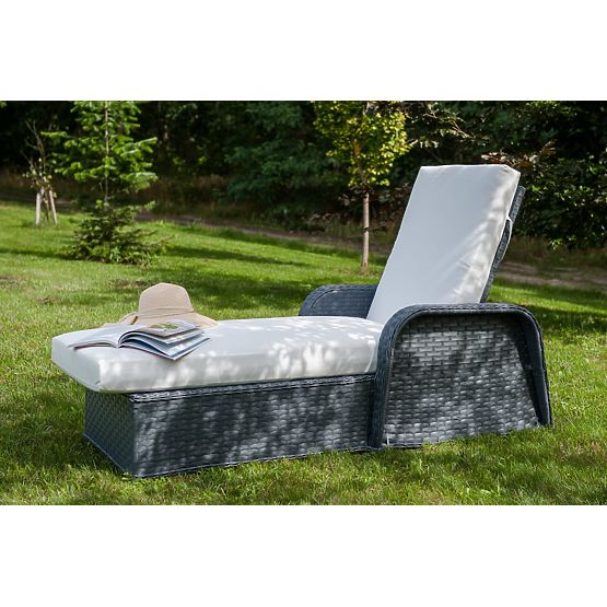 Chaise longue de jardin en résine tressée grise MATTO