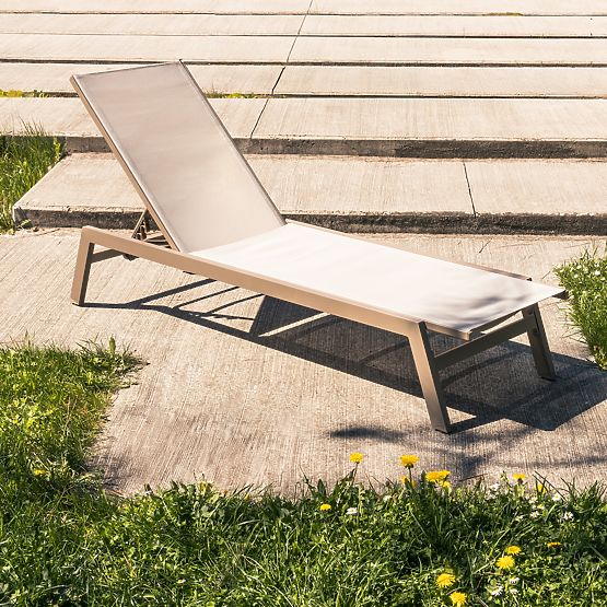 Chaise longue de jardin Shelly réglable, aluminium, beige