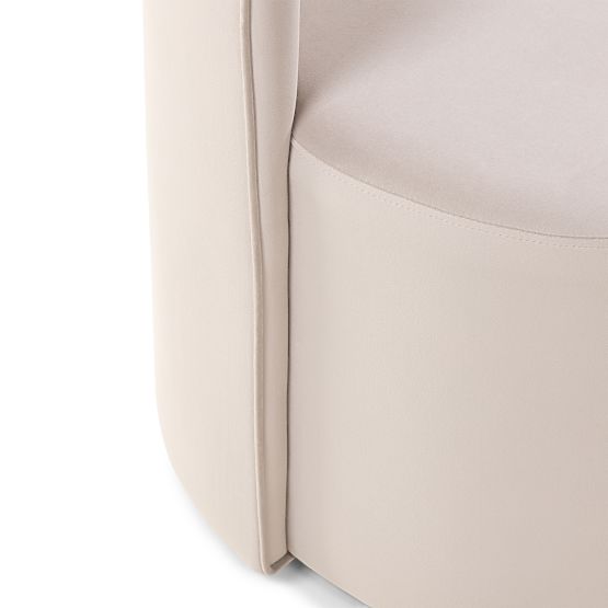 Chaise pivotante Raval beige, en velours, arrondie