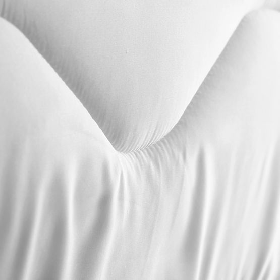 Couette INEZ couleur blanche carreaux style classique decoking