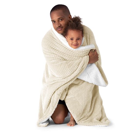 Couverture SHLEEPY couleur beige jacquard pressé style classique 130x180