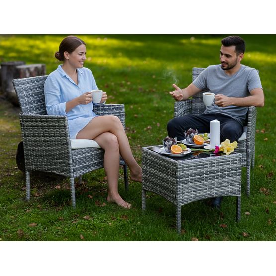 Ensemble de mobilier de balcon (2 x fauteuil + table) SANO en résine tressée grise