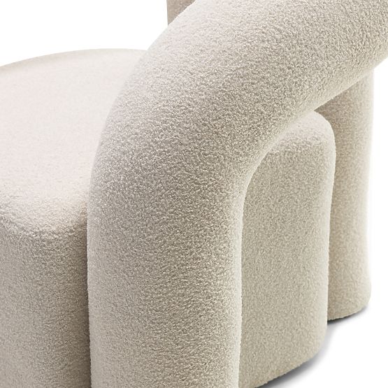 Fauteuil rembourré Merry beige clair, bouclé, forme arrondie