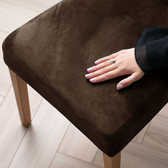 Housse de canapé RESTILO SENTO couleur marron style classique lisse