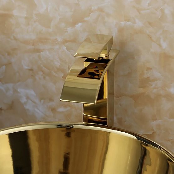 Lavabo intemporel Rea Sofia Gold