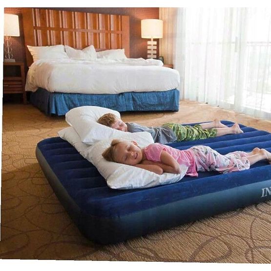 Matelas gonflable pour 2 personnes en velours INTEX 64765