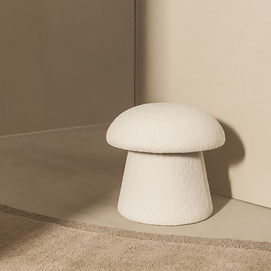Pouf capitonné Cap, blanc, bouclé, formes arrondies