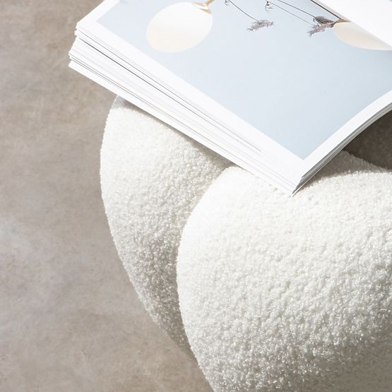 Pouf Perugia, blanc, bouclé, formes arrondies