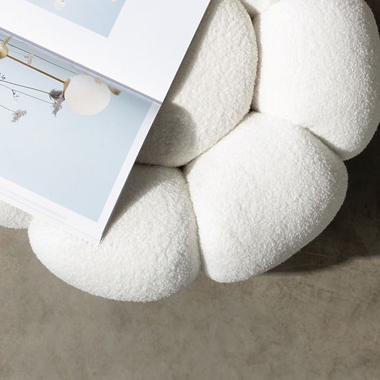 Pouf Perugia, blanc, bouclé, formes arrondies
