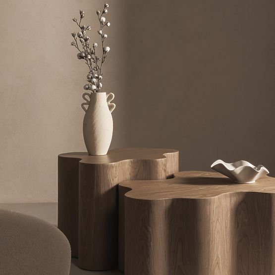 Table d'appoint Cosmo 66 cm, noyer, formes arrondies