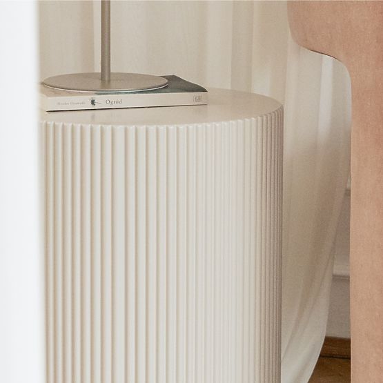 Table d'appoint Ermanno, 35 cm, beige-gris, rainuré