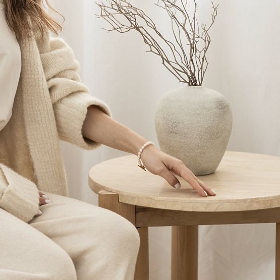 Table d'appoint Medley 50 cm, ronde, travertin/frêne