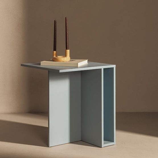 Table d'appoint Yaso bleu craie