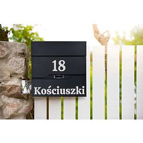 Boîte aux lettres Vidar noire avec inscriptions