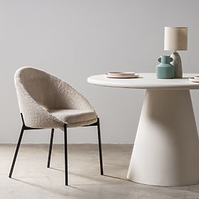 Chaise avec ouverture dans le dossier Luigi beige/pieds noirs, lectus