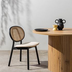 Chaise en bois Monet avec tressage viennois, rotin, velours, noir/beige