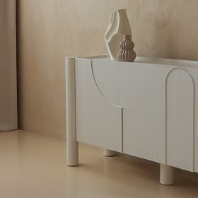 Commode trois portes Lunaria avec façade fraisée, blanche