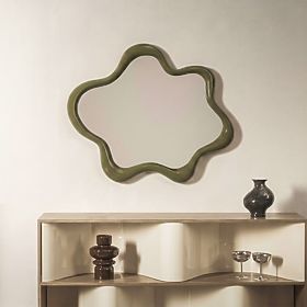 Miroir suspendu Izzi, irrégulier, vert clair, brillant