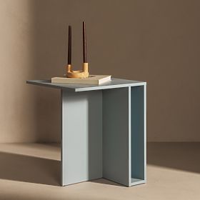 Table d'appoint Yaso bleu craie